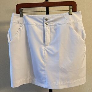 Kate Lord White Snap and Zipper Front Skort